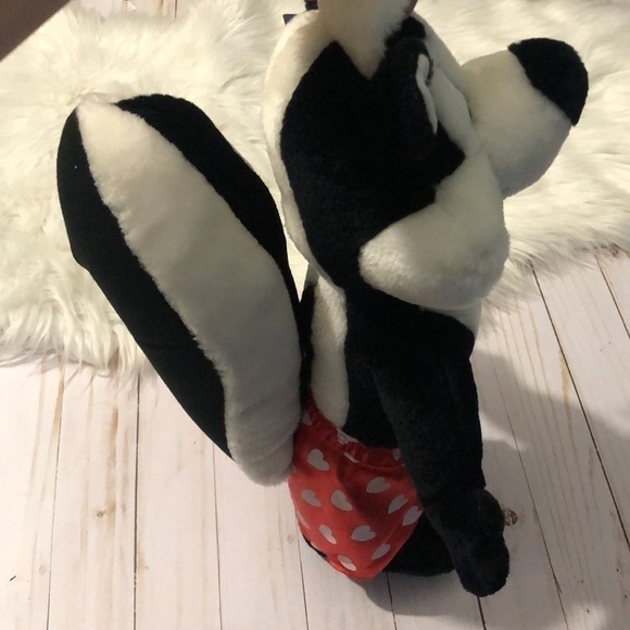 Pepe Le Pew Looney Tunes Valentine Plush - Picture 7 of 10
